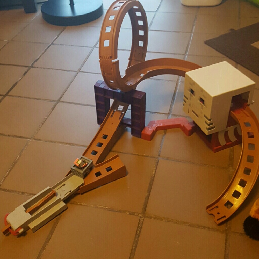 Minecraft Hot Wheels track